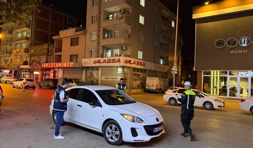 İnegöl'de polis kuş uçurtmadı, bin 412 kişi sorgulandı