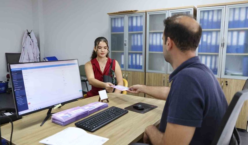 Mersin Büyükşehir Belediyesinden üniversitelilere 30 bin TL'ye kadar öğrenim yardımı
