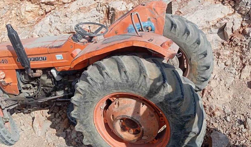 Mersin'de traktörler çarpıştı: 1 ölü, 2 yaralı