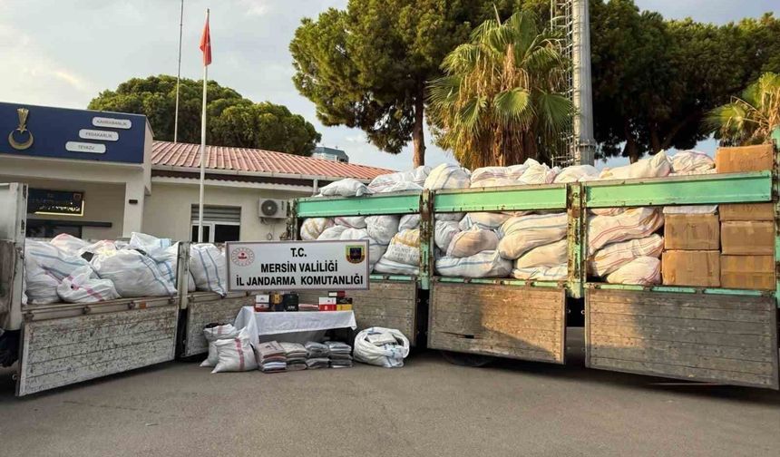 Mersin'de piyasa değeri 50 milyon TL: Kaçak 20 binden fazla kıyafet ele geçirildi