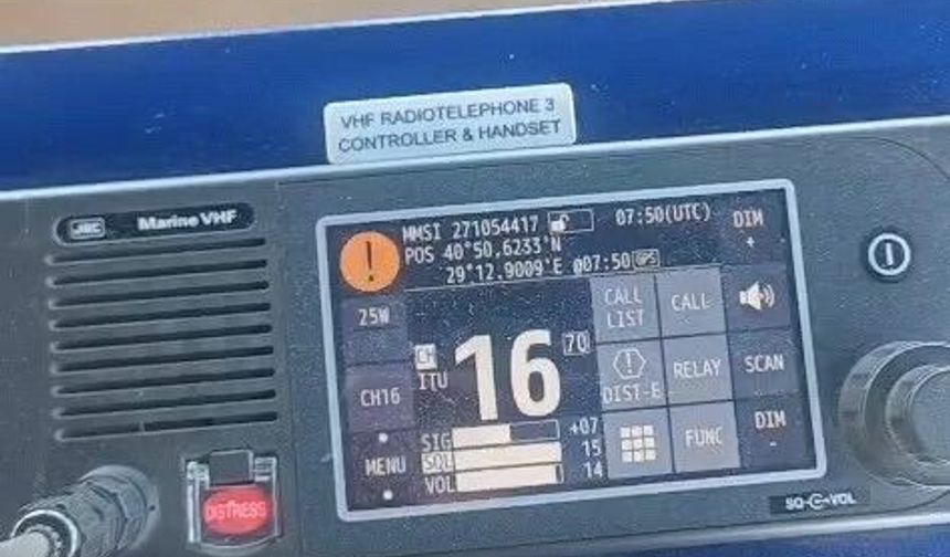 Silivri açıklarında çarpışan iki geminin kayıp 10 mürettebatı için telsizden yardım çağrısı yapıldı