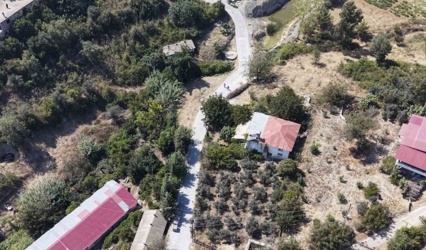 Tarsus'ta 3 bin 200 metrekarelik yol yenilendi