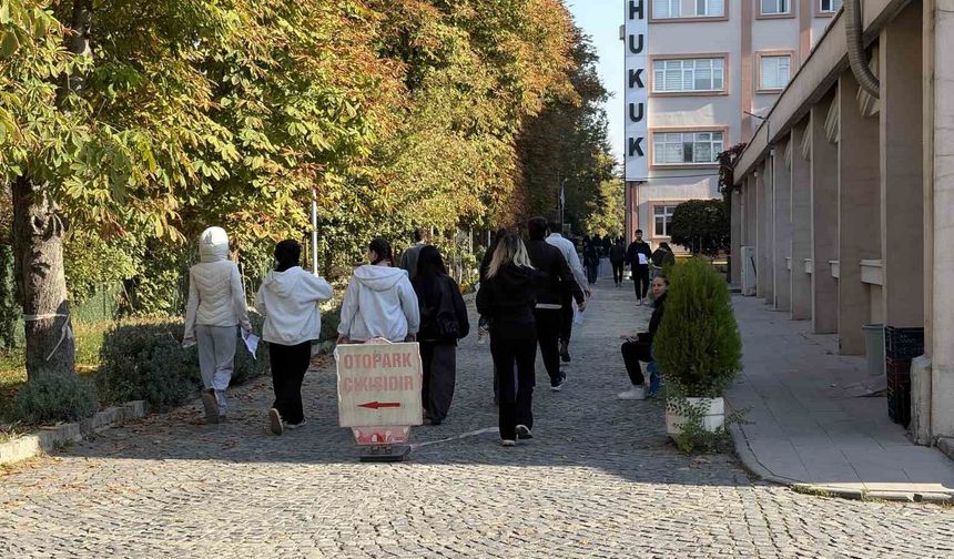 2 milyon 985 bin 438 adayın başvurduğu KPSS Ortaöğretim maratonu başladı