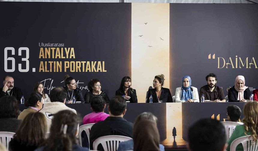Altın Portakal'da iki film daha seyirciyle buluştu