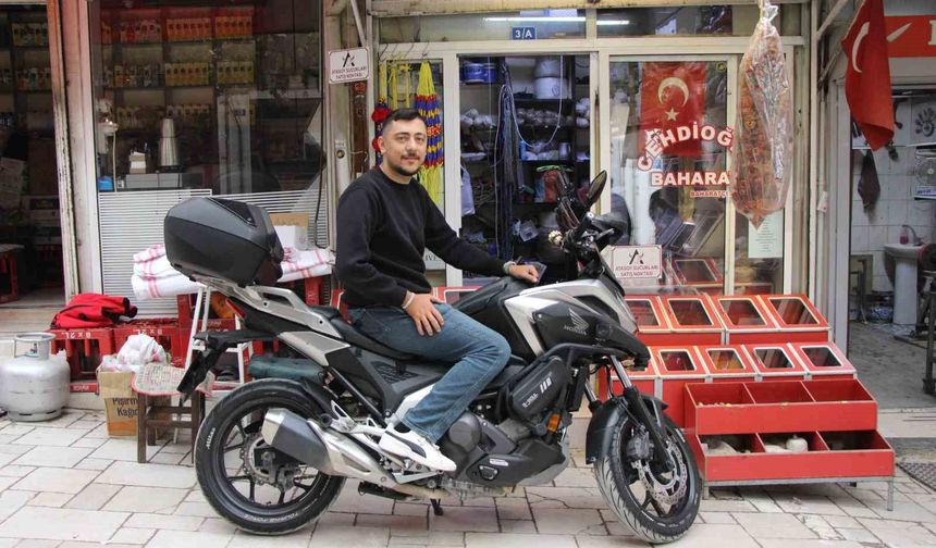 Amasyalı genç, motosikletiyle umreye gitti: 'Türk denince Suudi Arabistan'da akan sular duruyor'