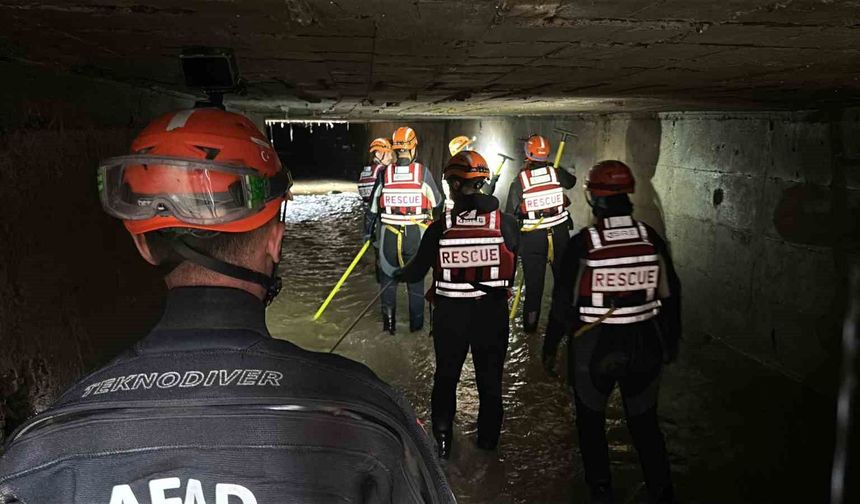 Ayazağa'da kaybolan 3 kişiyi arama çalışmaları sürüyor: Ekipler kanal ve dere yataklarında aradı