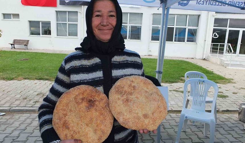 Balıkesir'de Fatma hanım asırlık seferberlik çöreğini yaşatıyor