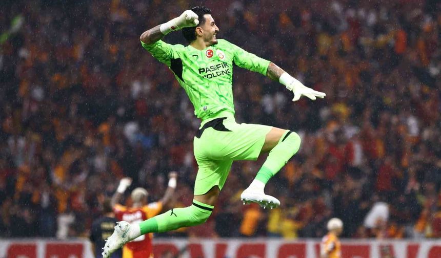 Galatasaray - Fenerbahçe derbisinde gözler kalecilerde