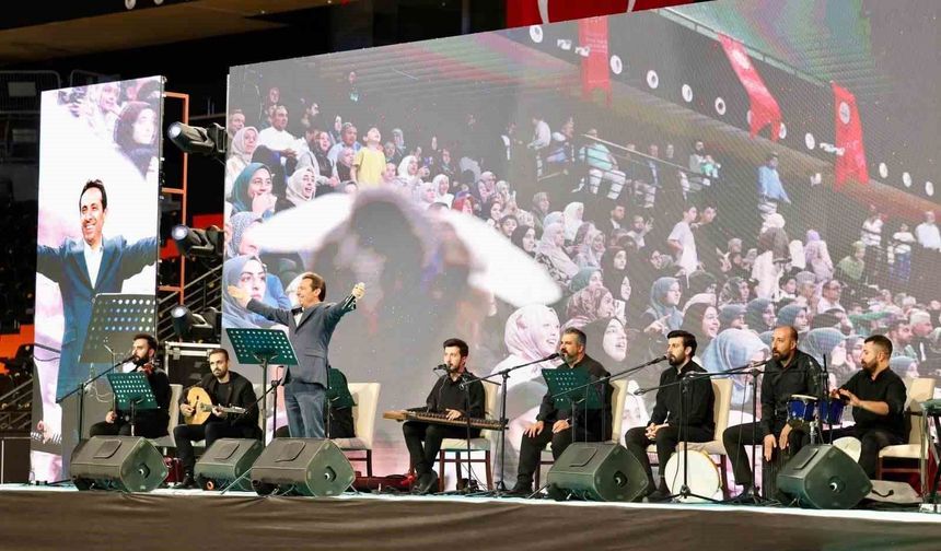 Mersin'de naat ve kasidelerle Peygamber sevgisi dile getirildi