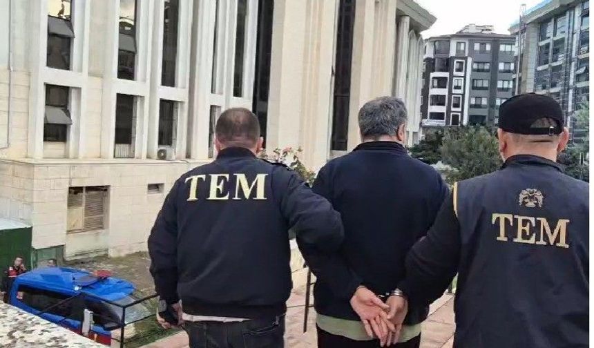 Resim öğretmeni sosyal medya paylaşımı sebebiyle tutuklandı