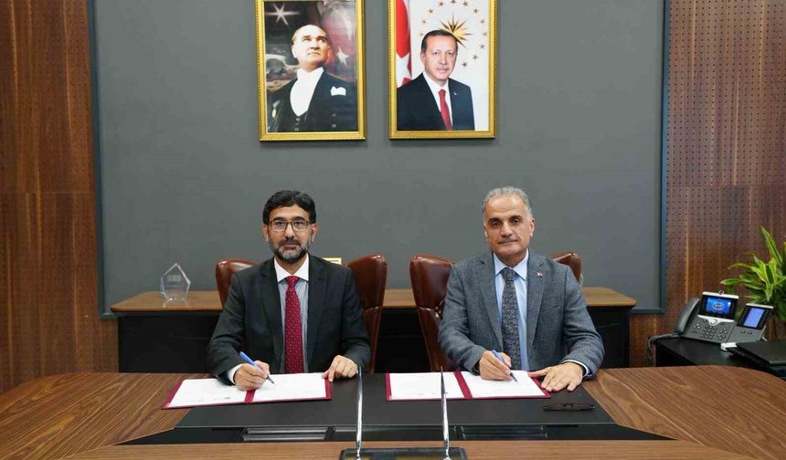 Sakarya Üniversitesi ile Pakistanlı IMSciences arasında uluslararası iş birliği