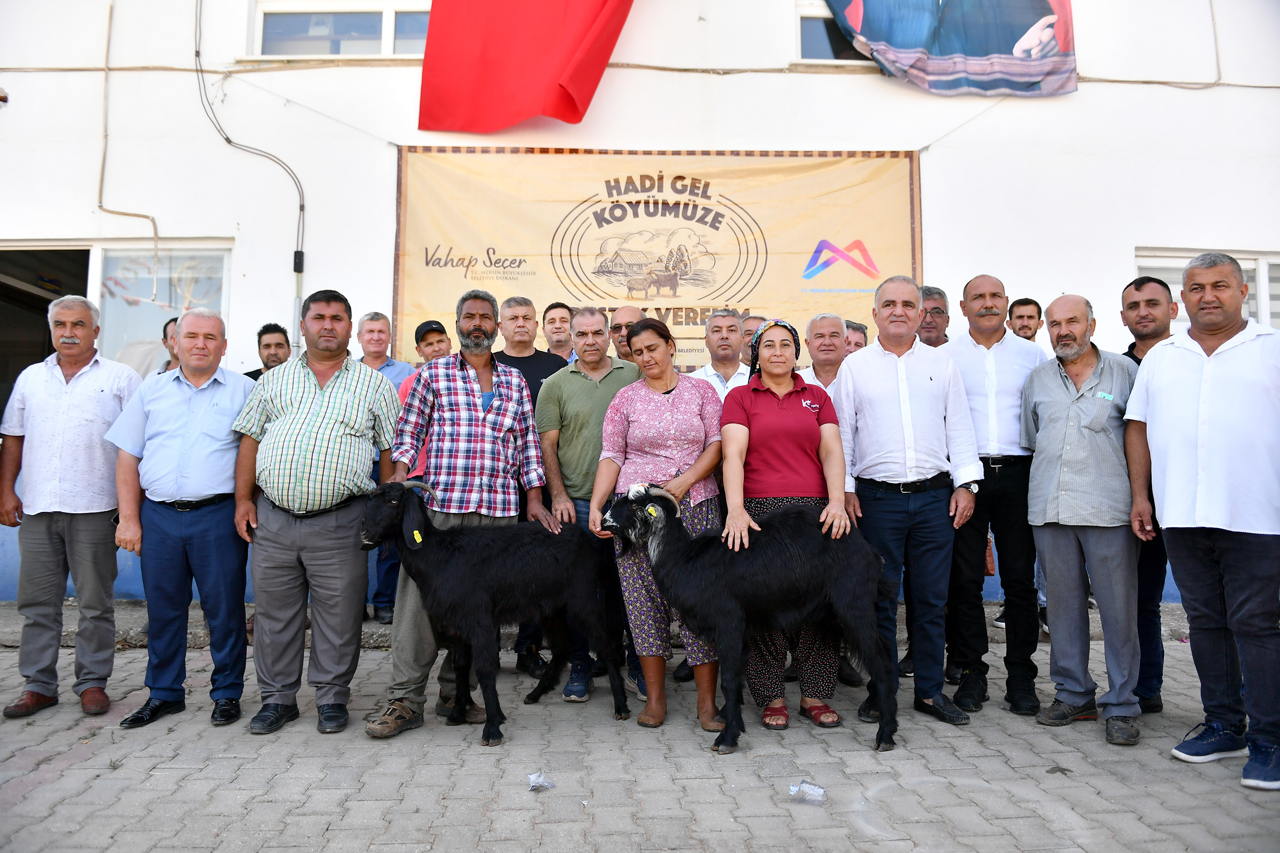 Mersi̇n’i̇n Tarim Ve Hayvanciliği Büyükşehi̇r’i̇n Projeleri̇yle Kalkiniyor (7)