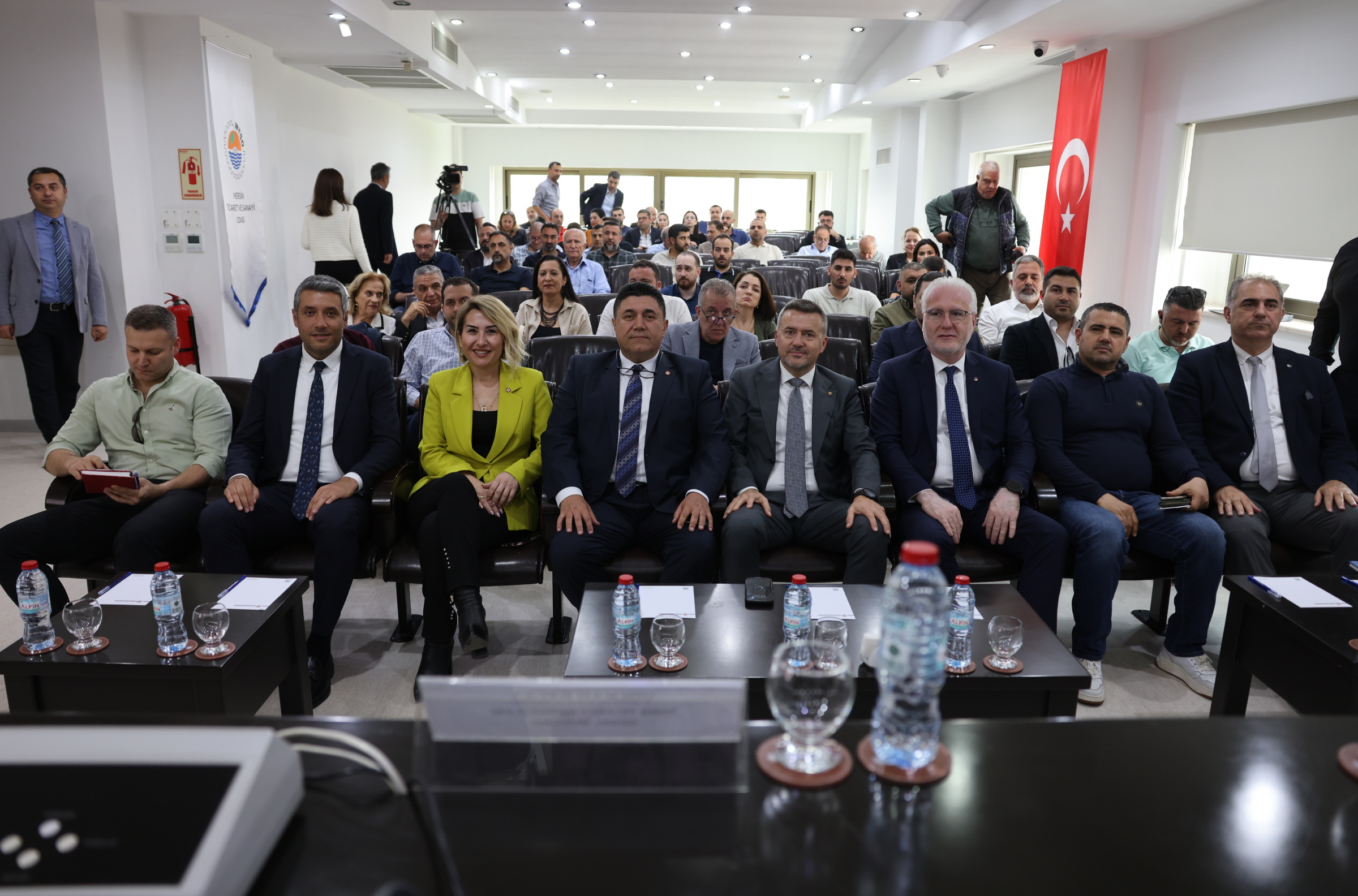 8Fbac657 D548 4C2A Ac49 58F6948721F2