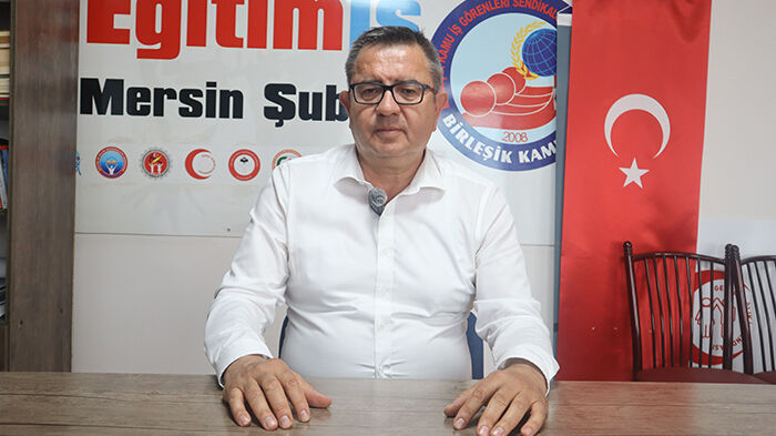 Türkiye’de yaklaşık 100 bin öğretmen açığı var