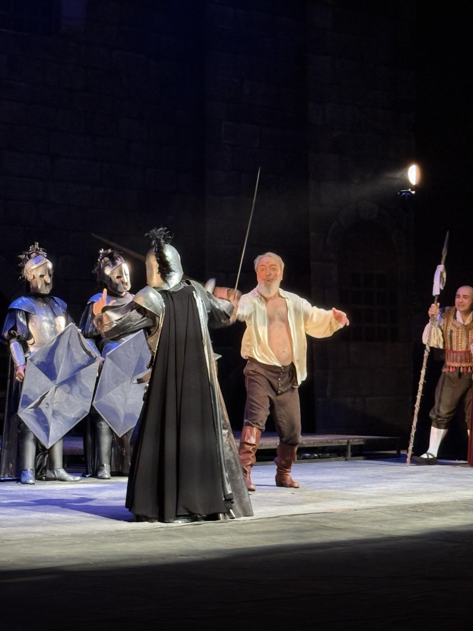 Photo 5846090788331702695 Y-1