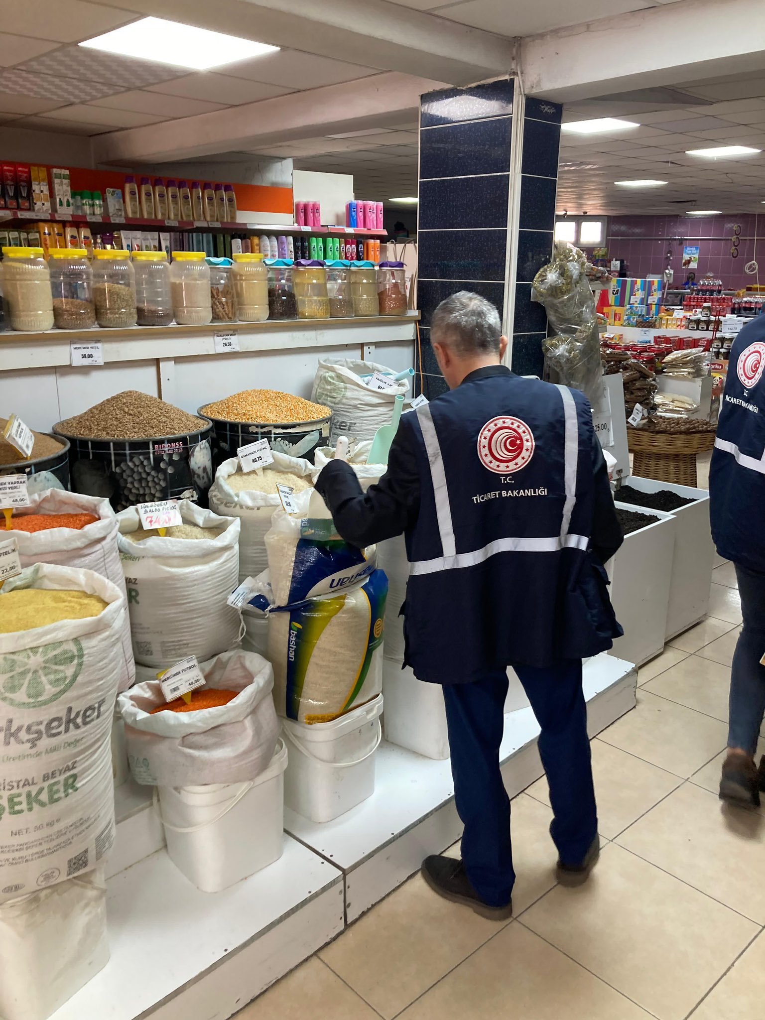 Gt F7 R N1 W U A Av6 B G