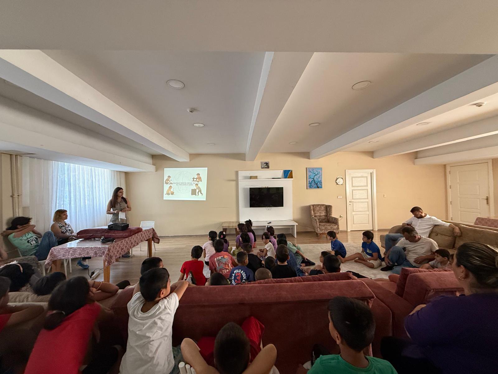 Gt O Rcqk W I A A Ihh L