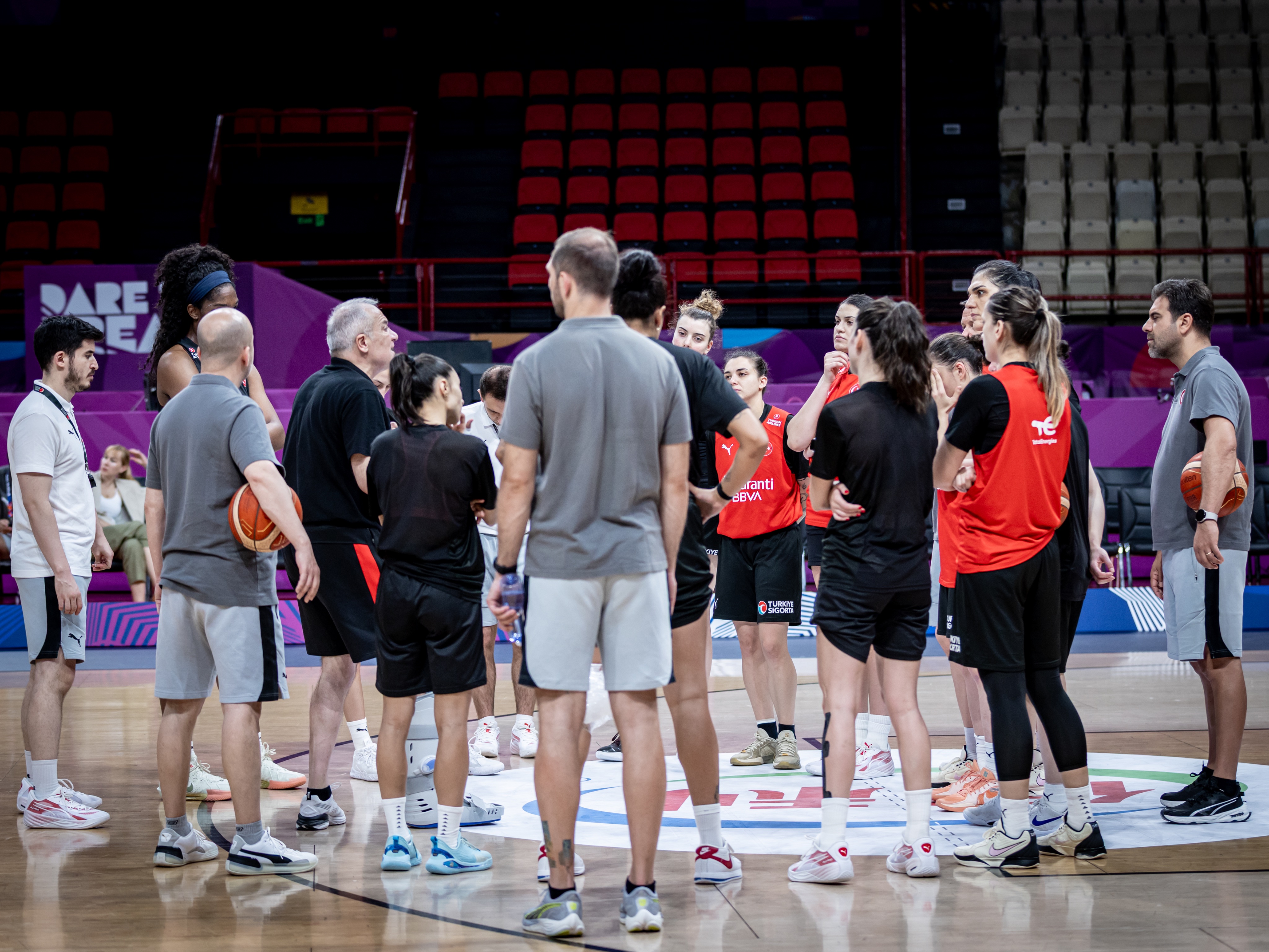 Gu Y J Mxn X I A A4 Nx O