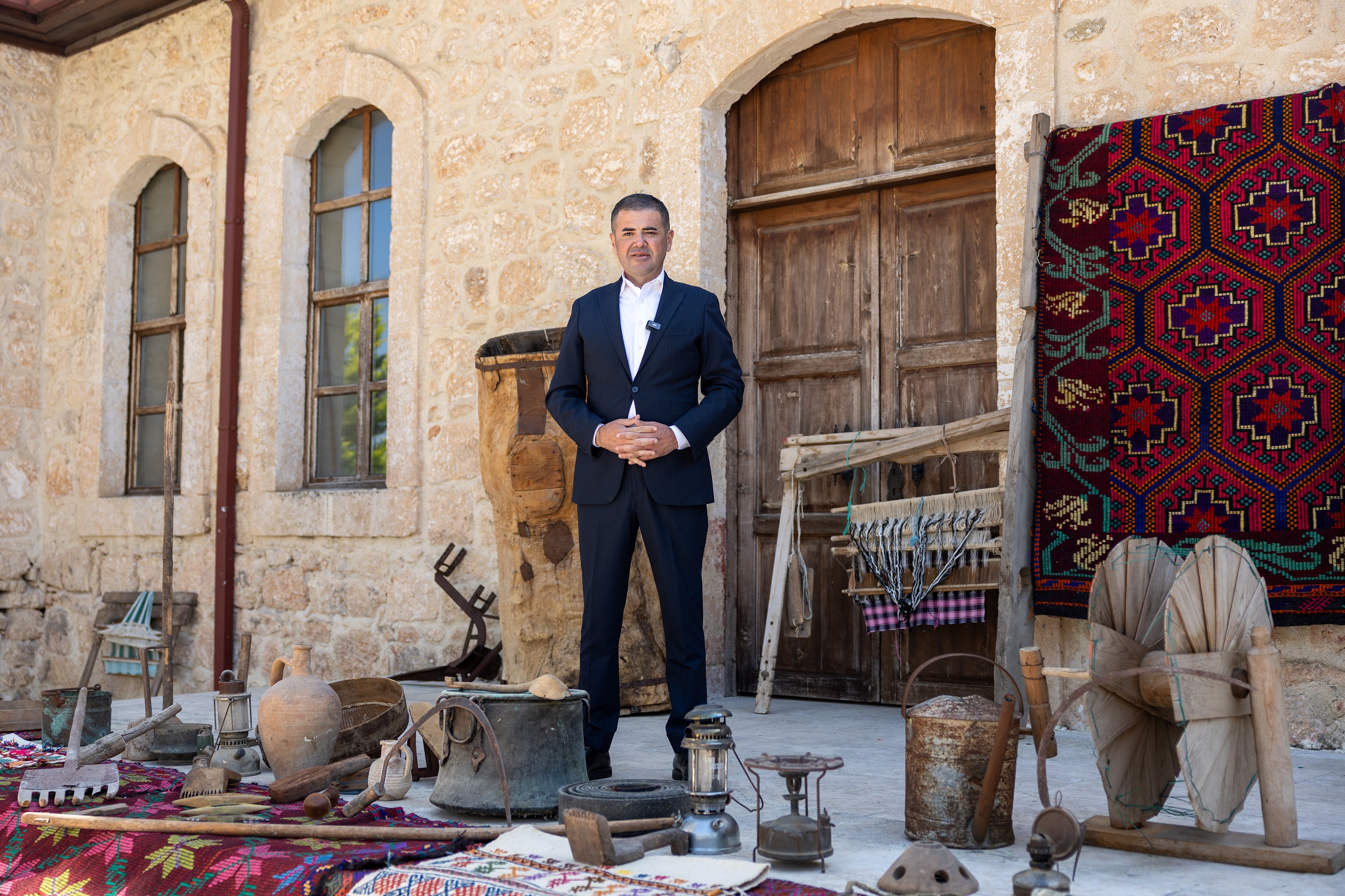 Mezi̇tli̇ Beledi̇yesi̇ Kültürel Mi̇rasina Sahi̇p Çikiyor, “Taş Mektep” Yaşayan Müzeye Dönüşüyor (1)