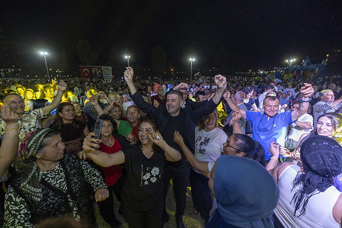 Mezi̇tli̇’de 6. Örtüalti Üzüm Festi̇vali̇ Coşkuyla Kutlandi[1] (4)
