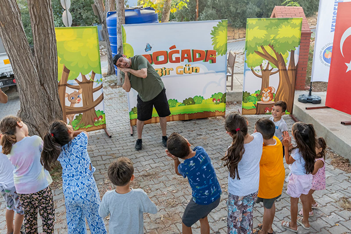 Yenişehir Belediyesi Mahallelerde Çocuklar Için Renkli Etkinlikler Düzenliyor (7)