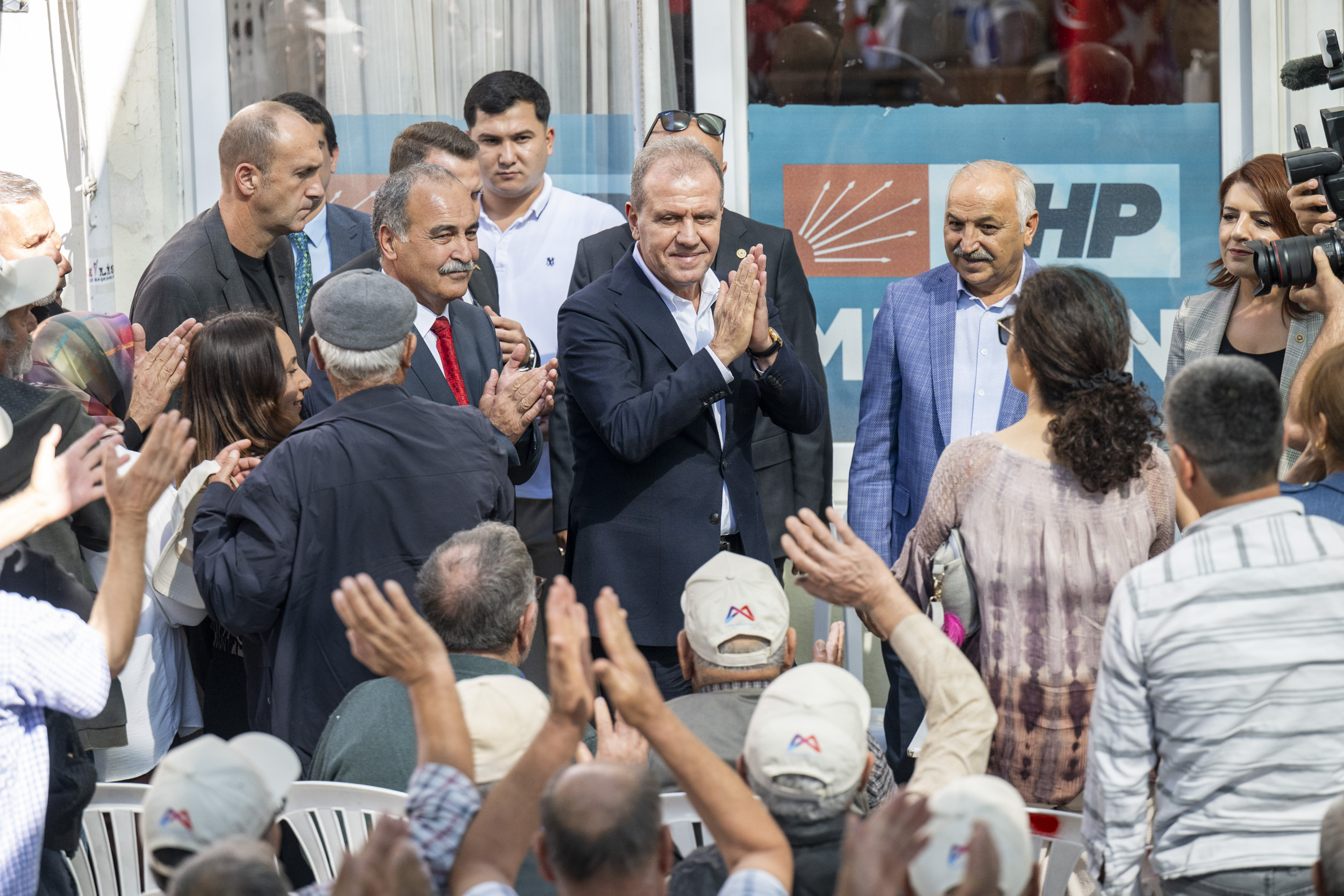 Başkan Seçer, Chp Mut İlçe Başkanliği’ni Zi̇yaret Etti̇ (1)-1