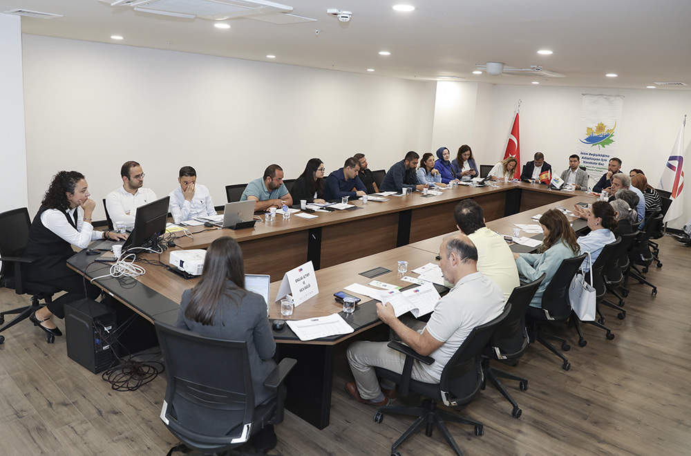 Büyükşehi̇r Beledi̇yesi̇ Mersi̇n'i̇n İkli̇m Deği̇şi̇kli̇ği̇ Eylem Planini Hazi̇rliyor (5)