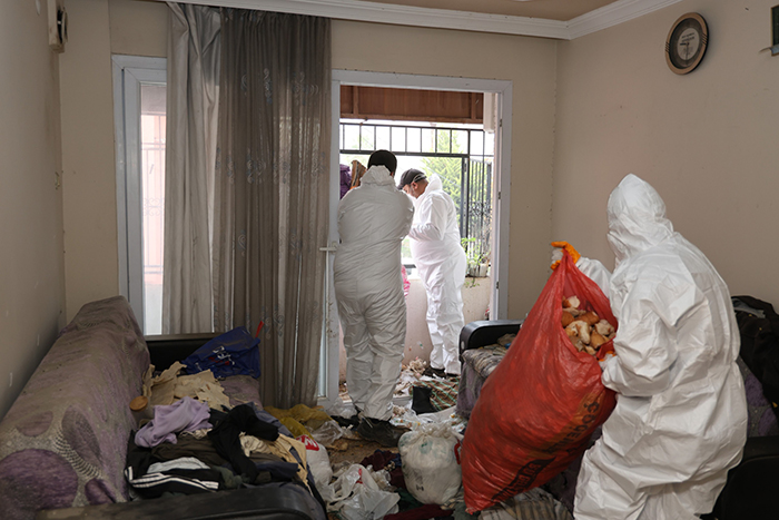 Çöp Ev Temizlendi (1)