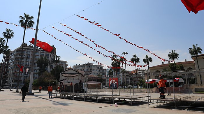 Mersin23Nisankutlama (9)-1