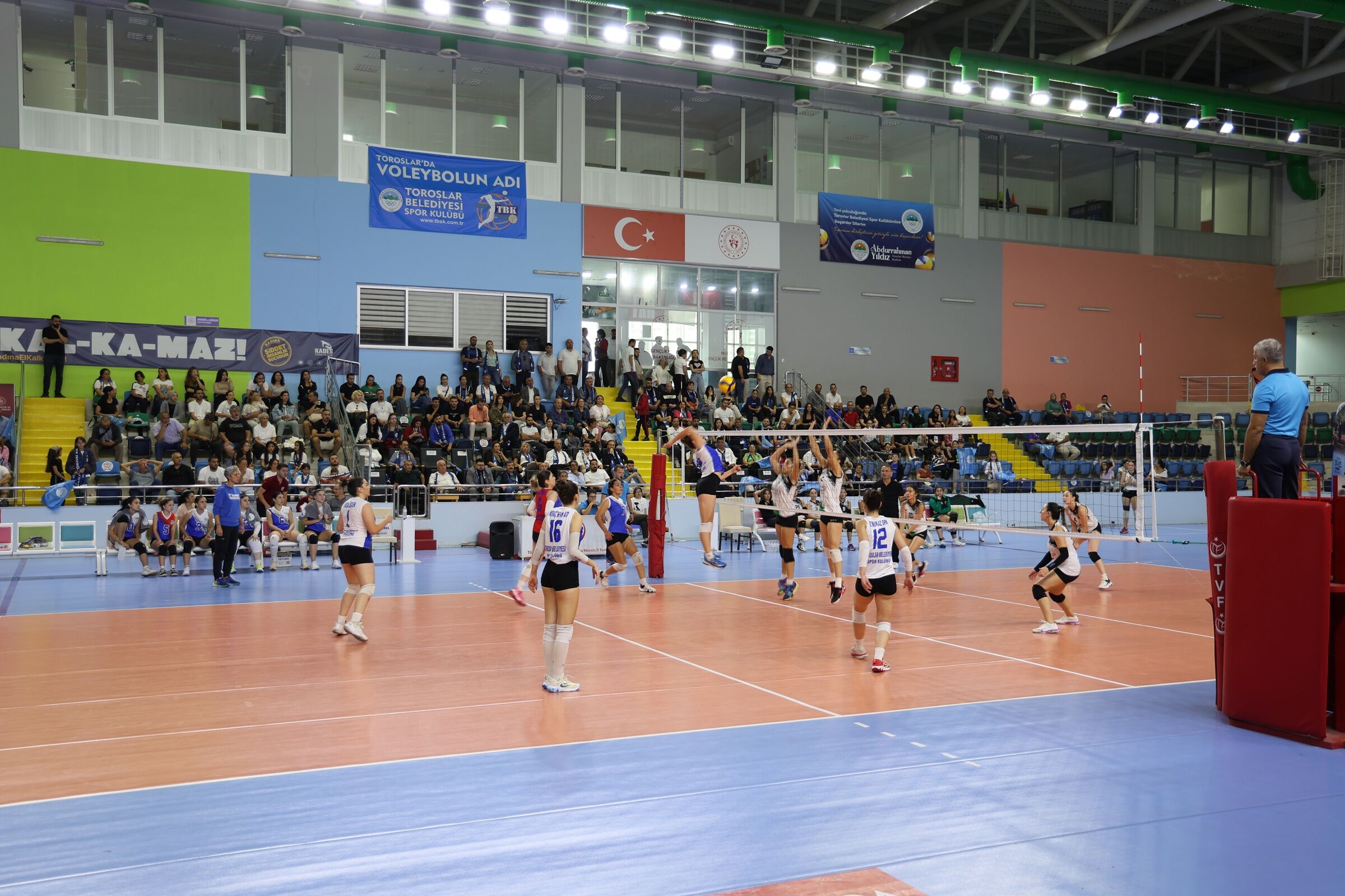 Kadın Voleybol Takımı Arşiv Foto