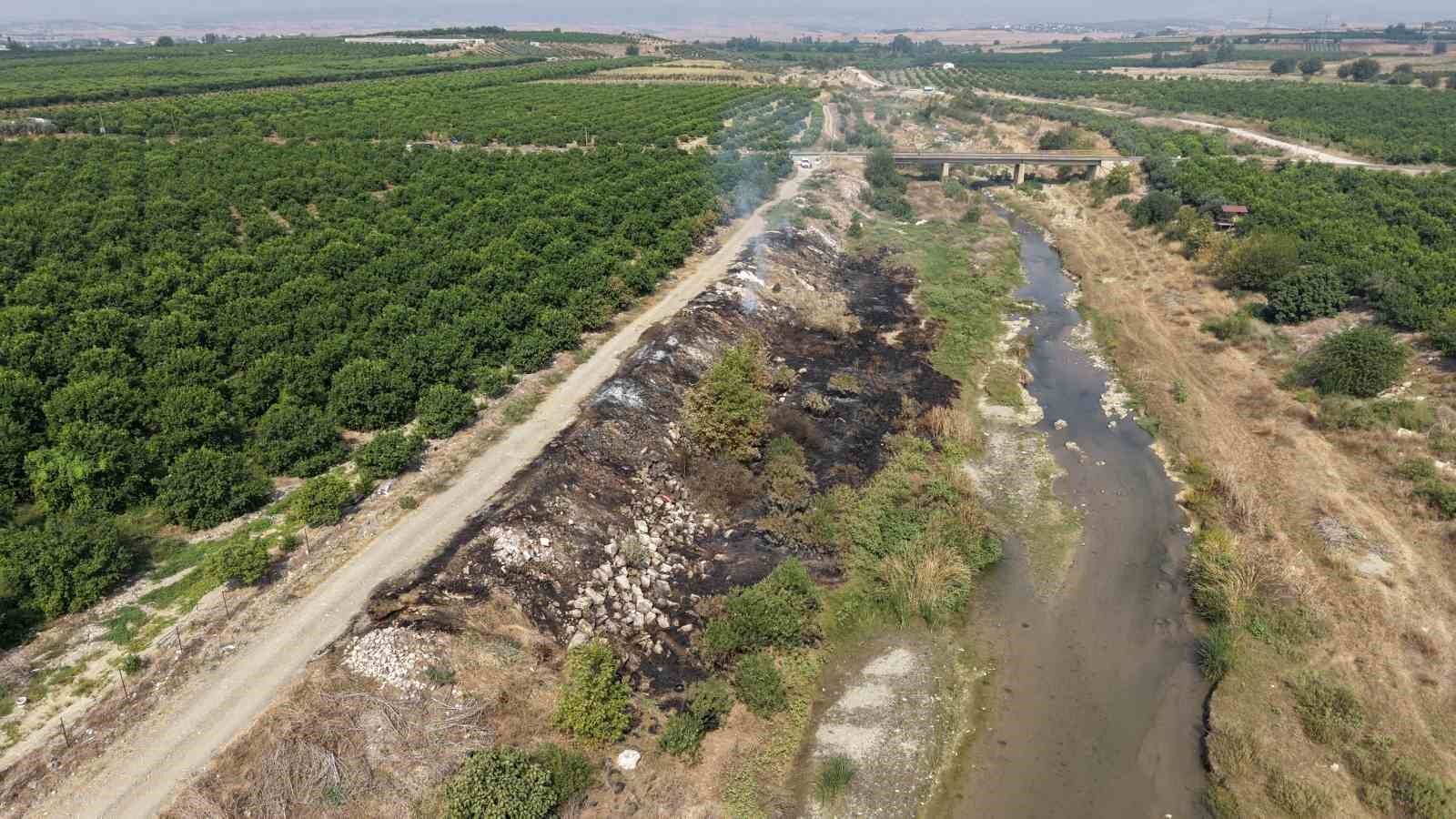 Adana'da Deliçay Deresi'nin çevresi çöplüğe dönüştü