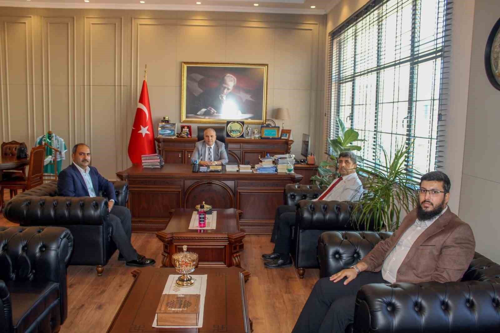 Anamur'da görev yapan 2 din görevlisi ilçe müftüsü olarak atandı