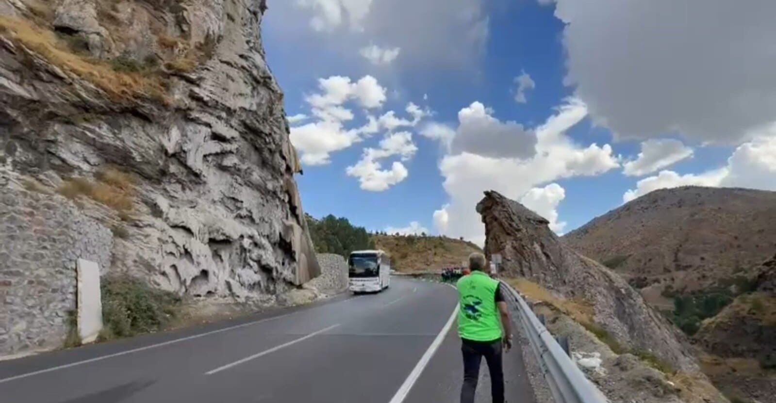 Bitlis'in Tarihi değerleri için pedalladılar: Deliklitaş yeniden hayat bulsun