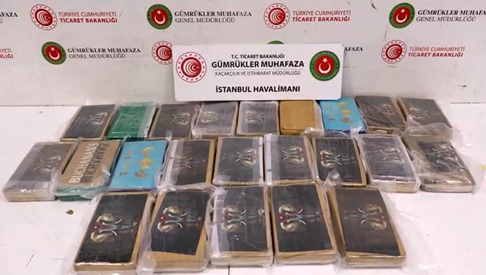 İstanbul Havalimanı'ndan uyuşturucu operasyonu: Şüpheli pilot kıyafeti ile kaçtı