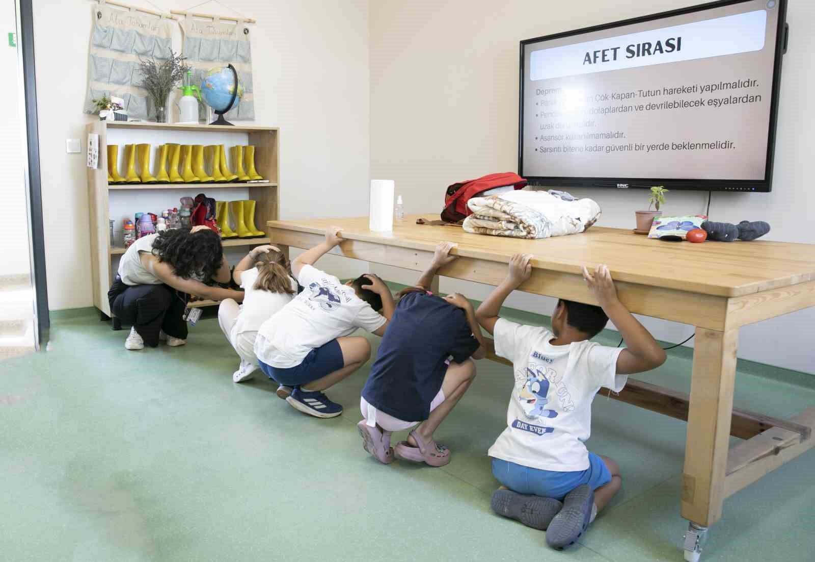 Mersin'de çocuklara afet farkındalığı eğitimi