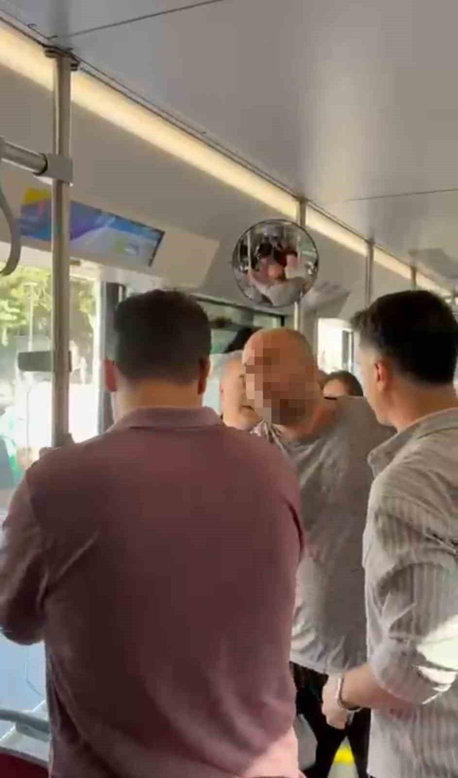 Önce röportaj verdi, sonra darp etti