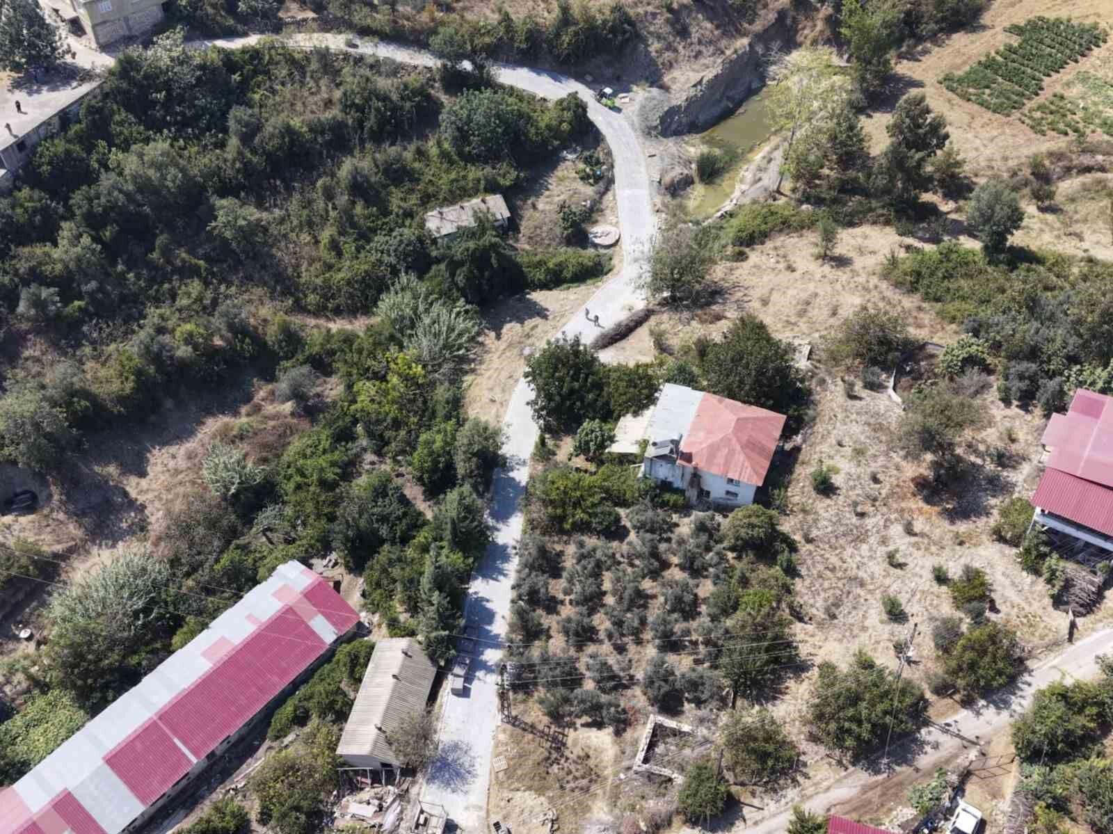 Tarsus'ta 3 bin 200 metrekarelik yol yenilendi