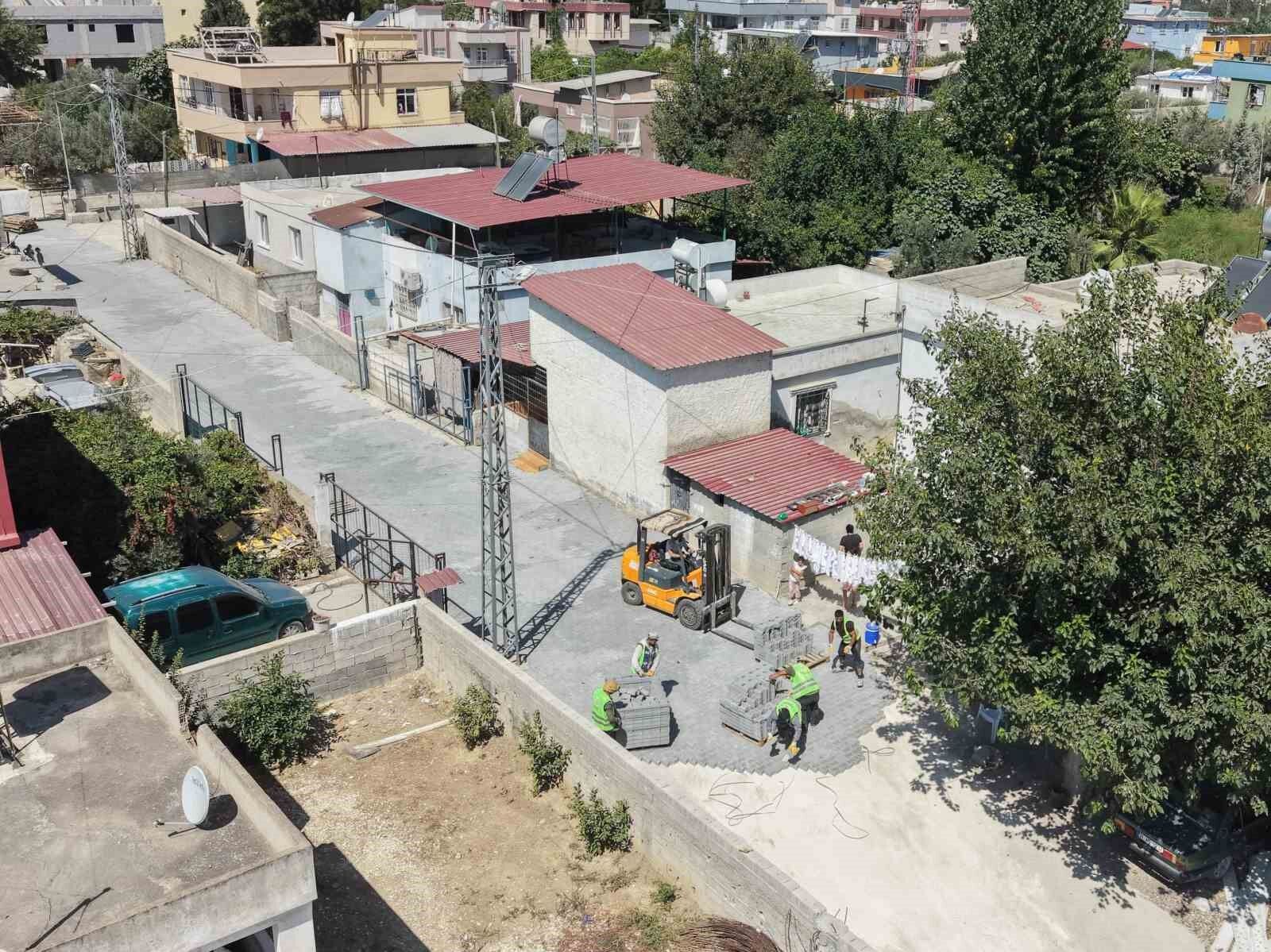Tarsus'ta kırsal mahallelerde yol seferberliği