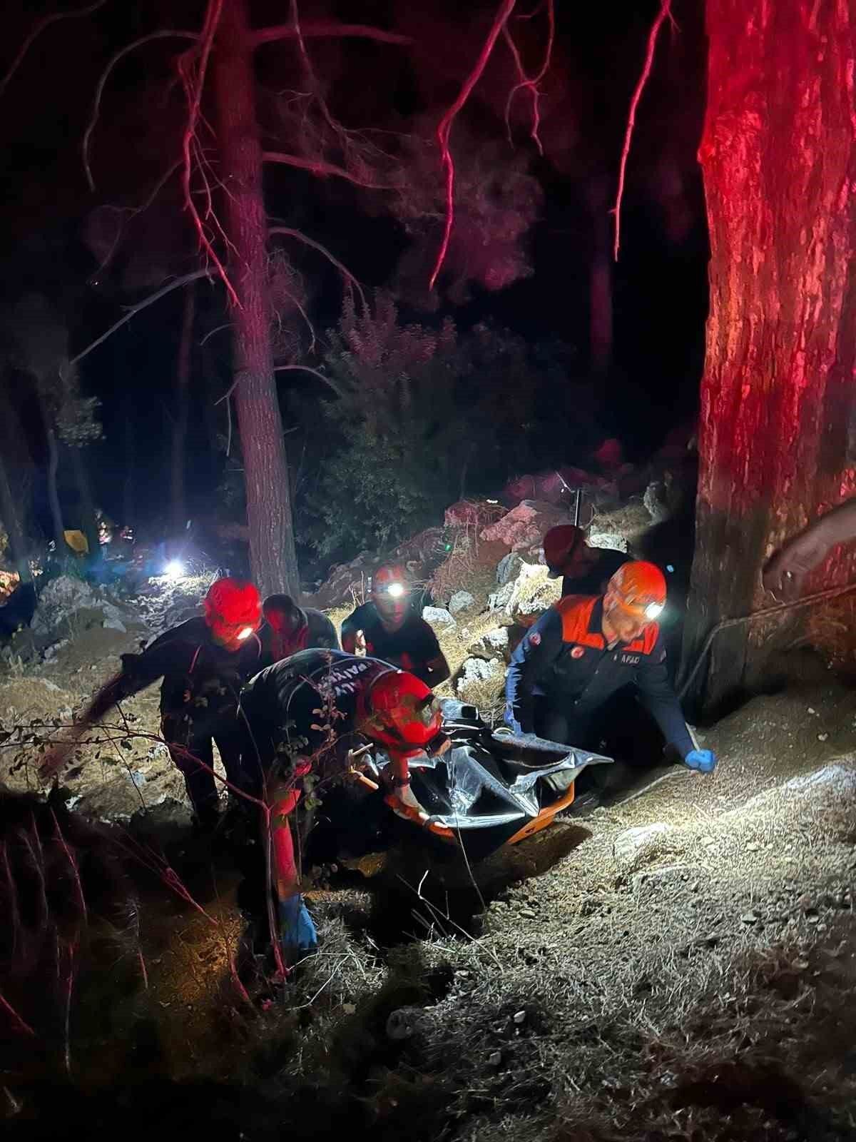 Antalya'daki feci kazada ölü sayısı 3'e yükseldi