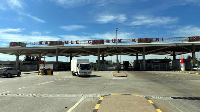 Tır şoförleri kontak kapatıyor: “Şoförün bir değeri, kıymeti yok”